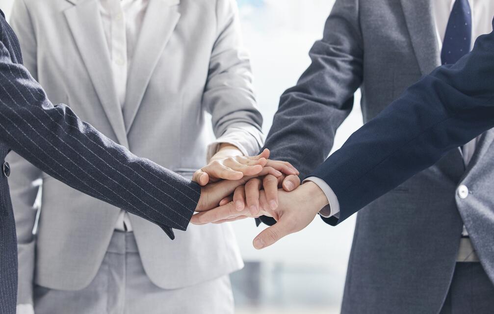 振動監(jiān)測儀作為振動監(jiān)測技術(shù)的重要裝備，也隨著科技的不斷發(fā)展而不斷進步